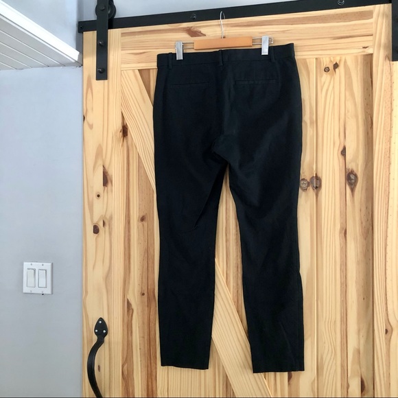 GAP Signature Skinny Ankle Pants in Black - Picture 8 of 11